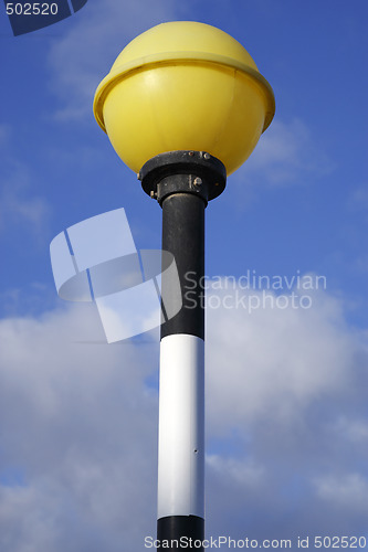 Image of top of a zebra crossing belisha beacon signal