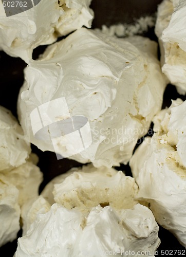 Image of meringue cookies