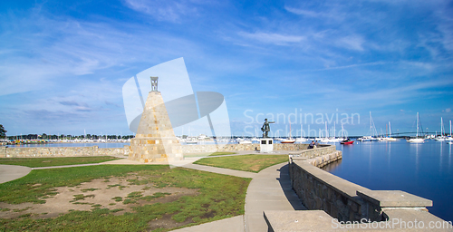 Image of coastline and waterfront near newport rhode island