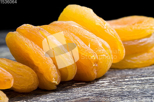 Image of dehydrated dried apricots