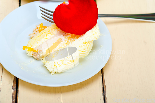 Image of whipped cream mango cake