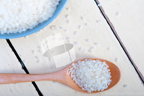 Image of raw white rice
