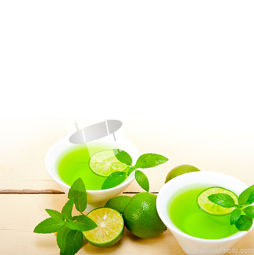 Image of mint infusion tea tisane with lime