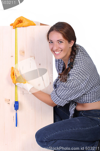 Image of woman carpenter 