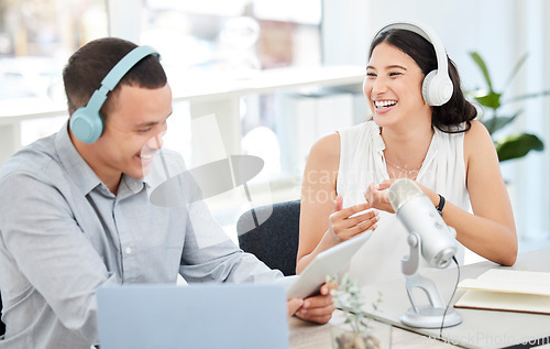 Image of Laughing, man or happy woman live streaming podcast or online radio on social media broadcast together. Funny influencer, teamwork or journalist reporters listening, discussion or speaking of comedy