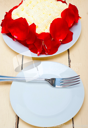 Image of whipped cream mango cake