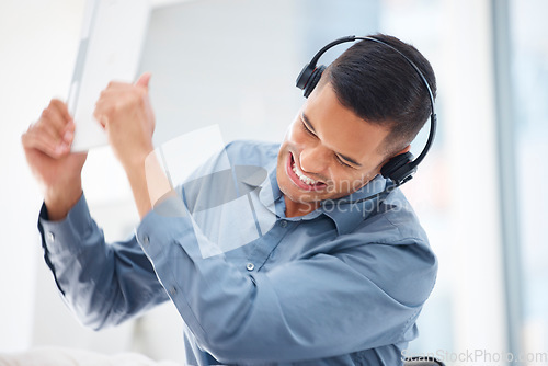 Image of Anger, frustrated or angry man in call center breaking computer keyboard in crm consulting fail or 404 glitch. Stress problem, crazy screaming or mad customer services agent in technology smash