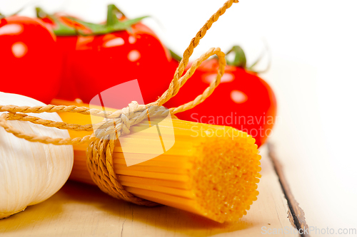 Image of Italian basic pasta ingredients