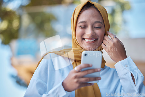 Image of Muslim woman, phone and happy outdoor for international network, 5g communication and mobile app chat. Young hijab entrepreneur or islamic female from Saudi Arabia typing on cellphone for opportunity