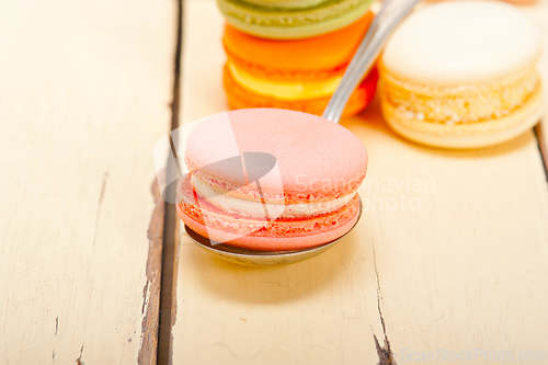 Image of colorful french macaroons