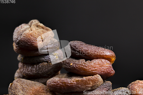 Image of dehydrated dried apricots