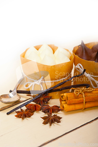 Image of chocolate vanilla and spices cream cake dessert