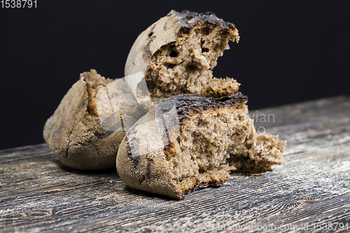Image of dark bread