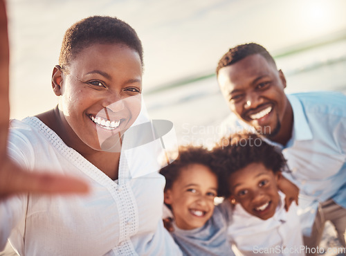 Image of Selfie, beach and black family with smile, vacation and adventure for quality time, cheerful and relax. Portrait, Nigerian parents and children on seaside holiday, happiness and carefree on break