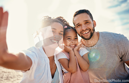 Image of Family, parents and child in selfie at beach, travel and bonding with sunshine, summer and fun together with memory. Man, woman and girl kid smile in picture, portrait and adventure with vacation