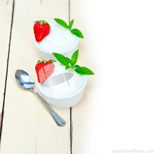 Image of organic Greek yogurt and strawberry