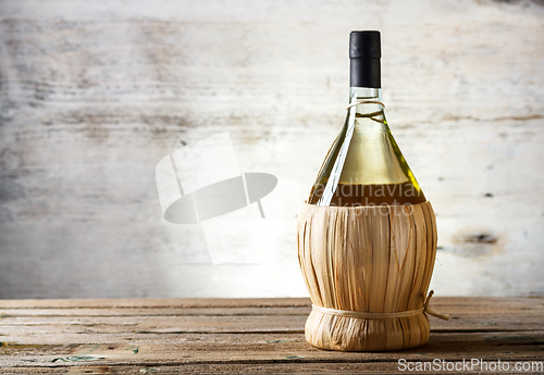 Image of White wine bottle
