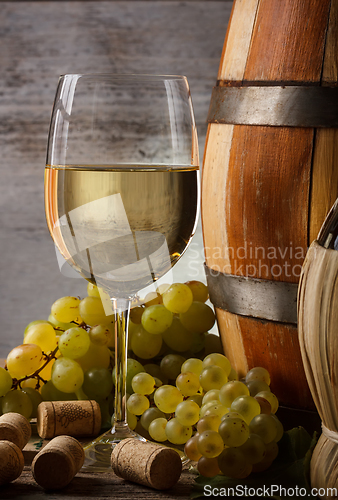 Image of White wine