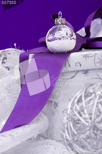 Image of christmas present decoration 