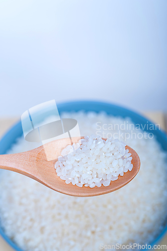 Image of raw white rice