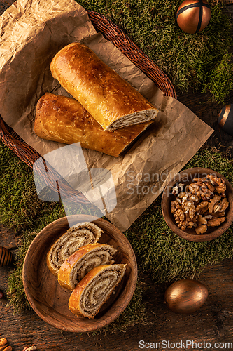 Image of Sweet bread roll stuffed with walnuts