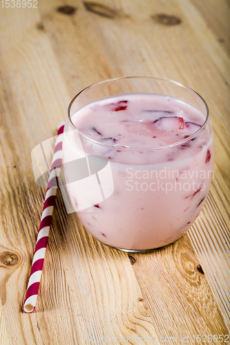 Image of milk with strawberries