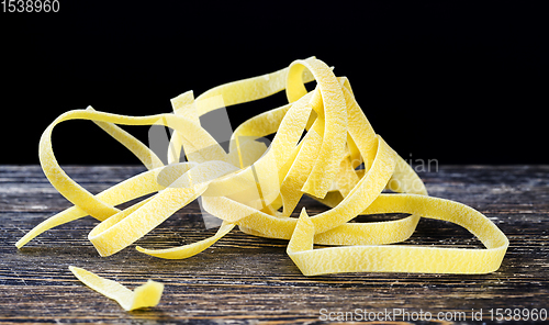 Image of broken wheat pasta