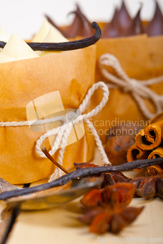 Image of chocolate vanilla and spices cream cake dessert