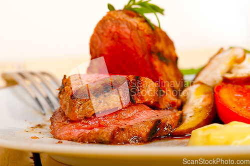 Image of beef filet mignon grilled with vegetables