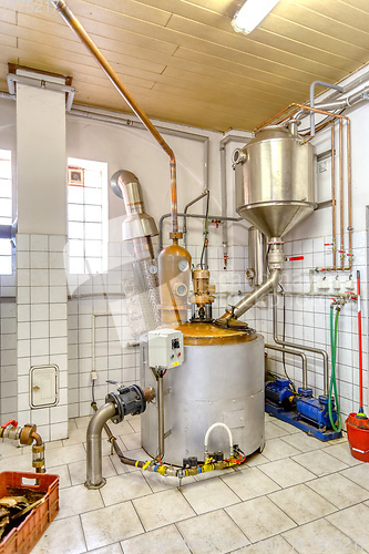 Image of growing distillery equipment, alcohol distillery