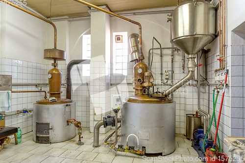 Image of growing distillery equipment, alcohol distillery