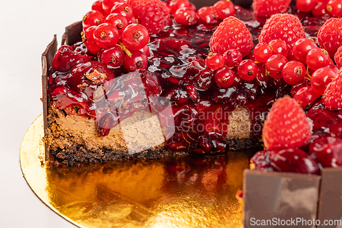 Image of Chocolate cake with cherry jelly