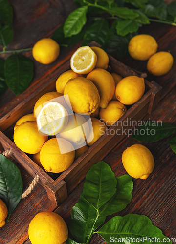 Image of Fresh lemons in crate