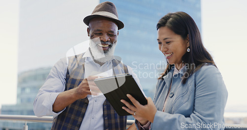 Image of Tablet, team work or ceo and employee on rooftop planning a SEO strategy for online content marketing in a digital agency. Leadership, senior black man or mentor talking or speaking of business goals