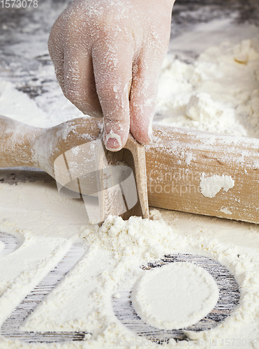 Image of white wheat flour