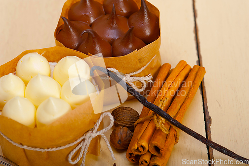 Image of chocolate vanilla and spices cream cake dessert