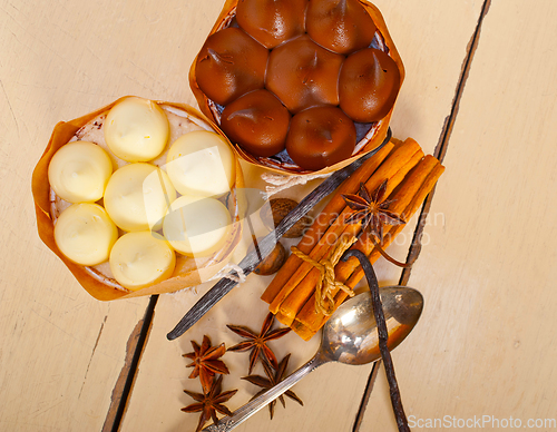 Image of chocolate vanilla and spices cream cake dessert