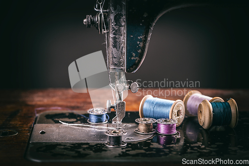 Image of Old sewing machine