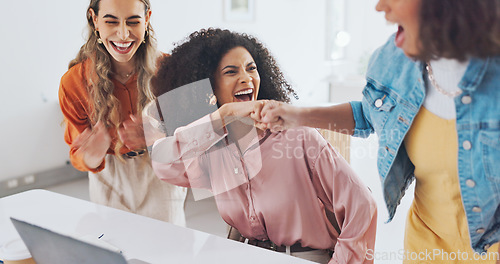 Image of achievement, advertising, african american, black woman, bonus, business, career, celebrate, celebration, company, computer, desk, digital, digital marketing, email, employee, employees, empowerment,