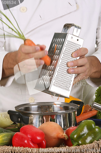 Image of cutting carrot 