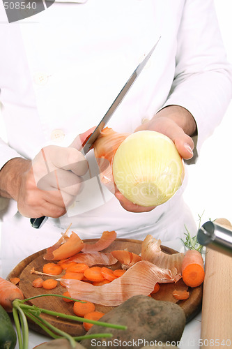 Image of cutting onion