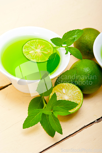 Image of mint infusion tea tisane with lime