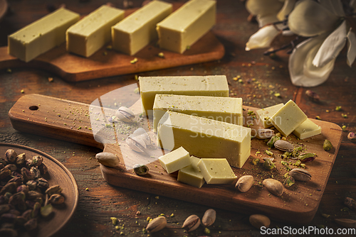 Image of Raw vegan white chocolate fudge