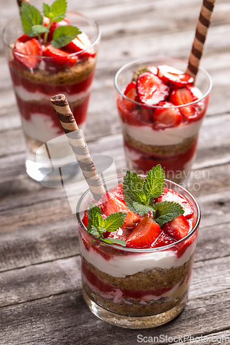 Image of Granola parfait