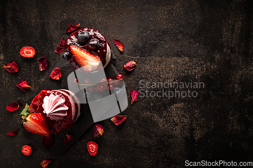 Image of Mini round strawberry cheesecake