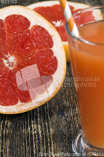 Image of fresh grapefruit juice