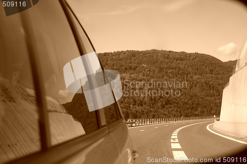 Image of Car mirror reflection