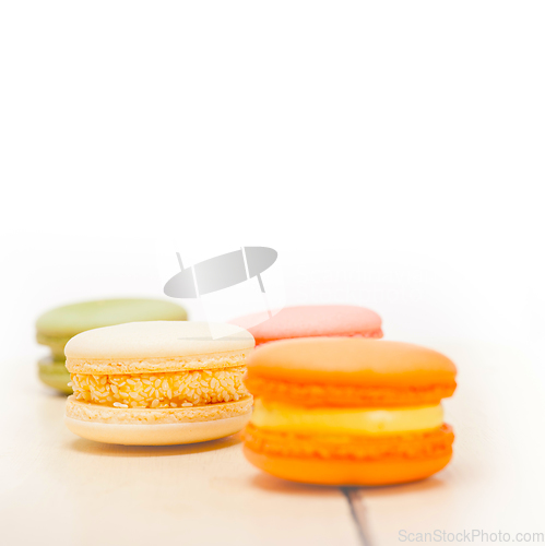 Image of colorful french macaroons