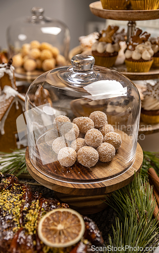 Image of Chocolate and biscuits balls