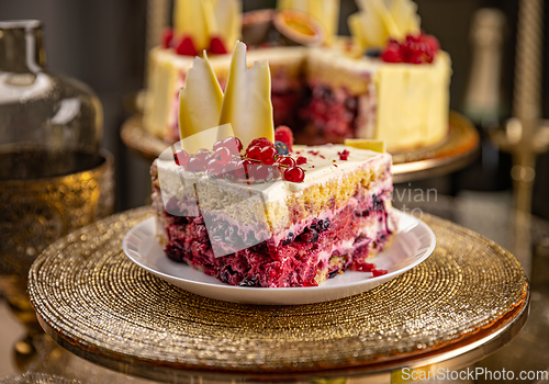 Image of Summer sponge cake